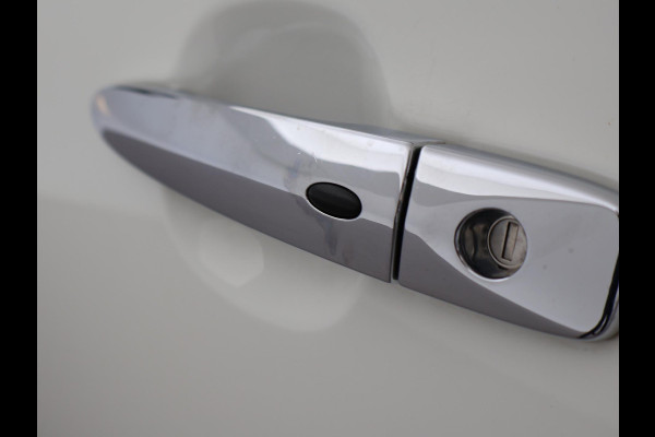 Nissan Leaf N-CONNECTA 40 kWh + 360 CAMERA | STOELVERW. | CARPLAY | NAVIGATIE | 17 INCH | STUURVERWARMING