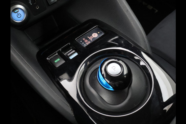 Nissan Leaf N-CONNECTA 40 kWh + 360 CAMERA | STOELVERW. | CARPLAY | NAVIGATIE | 17 INCH | STUURVERWARMING