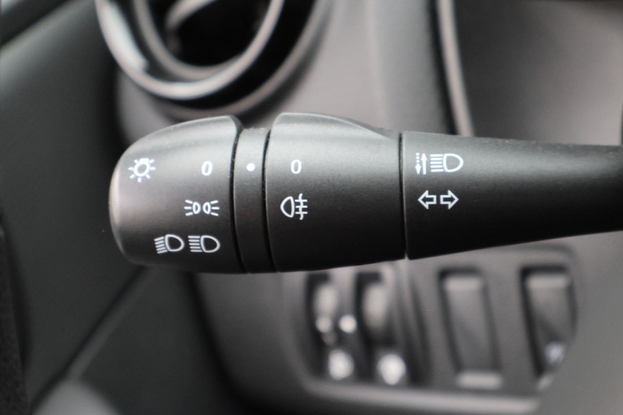 Renault Clio Estate 0.9 TCe Zen LED, Apple Carplay, DAB, Airco, Cruise