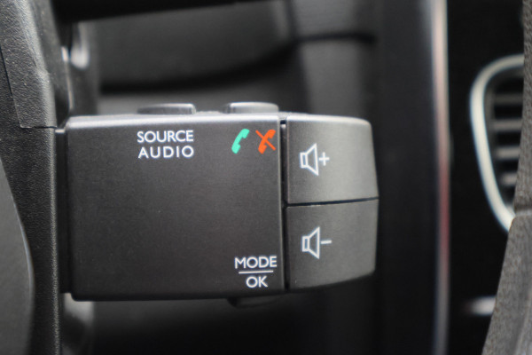 Renault Clio Estate 0.9 TCe Zen LED, Apple Carplay, DAB, Airco, Cruise