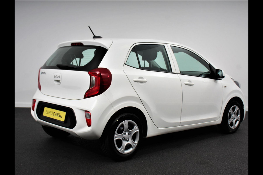 Kia Picanto 1.0 DPi Automaat DynamicLine Kia Picanto 1.0 DPi DynamicLine | Navigatie | Apple Carplay/Android Auto | Airco | Camera | DAB | Lichtmetalen velgen | Bluetooth