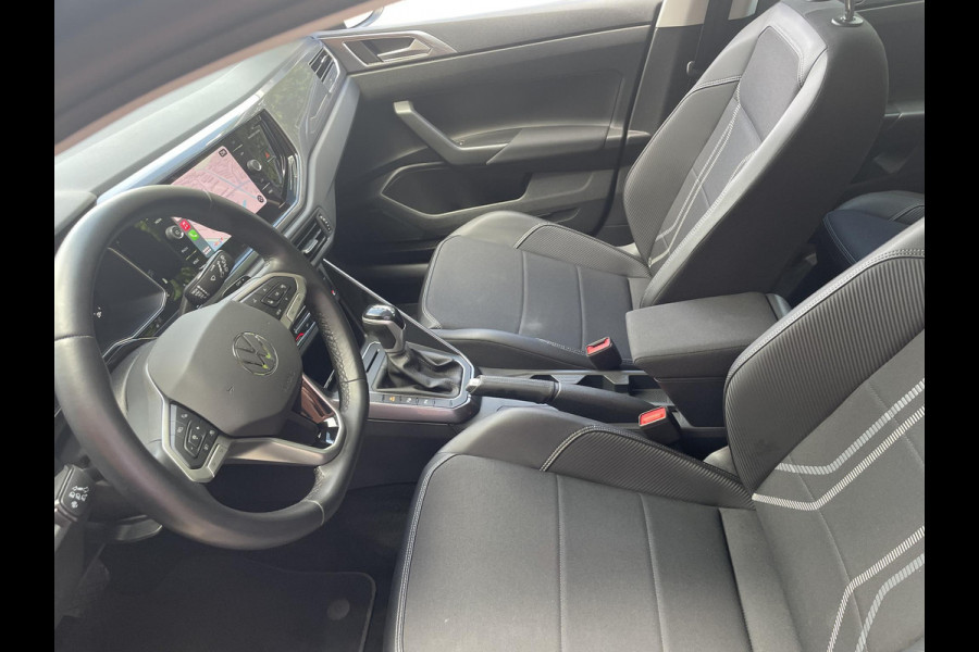 Volkswagen Taigo 1.0 TSI 110pk DSG Style | Navigatie | Apple Carplay / Android Auto | Parkeersensoren | Camera | Park Assist | Adaptive Cruise Control | Virtual Cockpit | Stoelverwarming | Ledverlichting | Climate Control