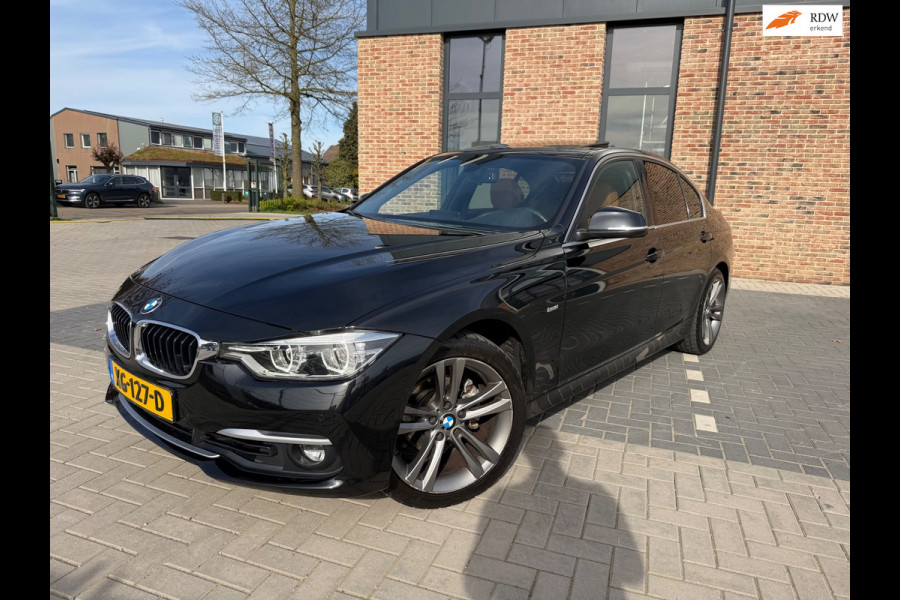 BMW 3-serie 320i Luxury Edition| M-Stuur | Leder | CarPlay | Schuifdak