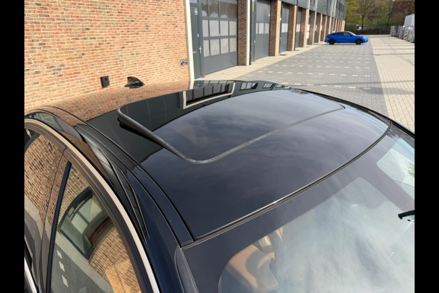 BMW 3-serie 320i Luxury Edition| M-Stuur | Leder | CarPlay | Schuifdak