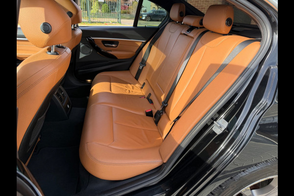BMW 3-serie 320i Luxury Edition| M-Stuur | Leder | CarPlay | Schuifdak
