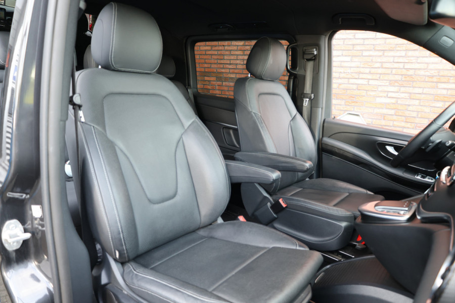 Mercedes-Benz V-Klasse 300d DC | 4-MATIC | AMG | 360 Camera | Stoelventilatie | CarPlay | Navigatie | Lederen bekleding | Elek schuifdeuren | LED Koplampen | Elek achterklep | DAB | Nieuwe APK | BPM Vrij | Facelift | 4x4