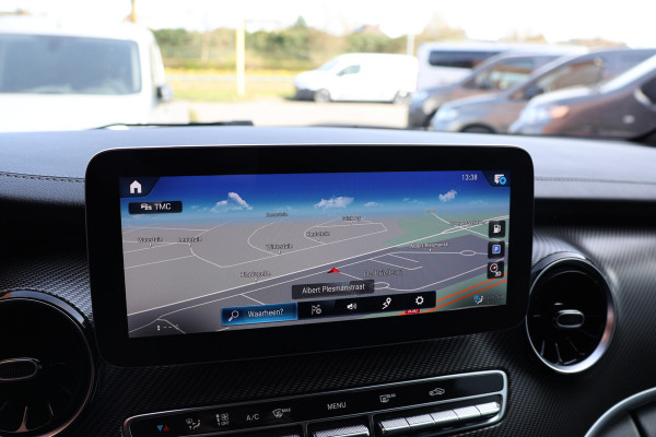Mercedes-Benz V-Klasse 300d DC | 4-MATIC | AMG | 360 Camera | Stoelventilatie | CarPlay | Navigatie | Lederen bekleding | Elek schuifdeuren | LED Koplampen | Elek achterklep | DAB | Nieuwe APK | BPM Vrij | Facelift | 4x4