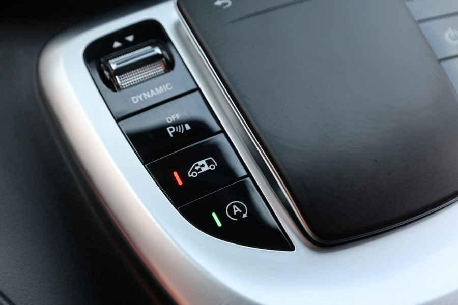 Mercedes-Benz V-Klasse 300d DC | 4-MATIC | AMG | 360 Camera | Stoelventilatie | CarPlay | Navigatie | Lederen bekleding | Elek schuifdeuren | LED Koplampen | Elek achterklep | DAB | Nieuwe APK | BPM Vrij | Facelift | 4x4