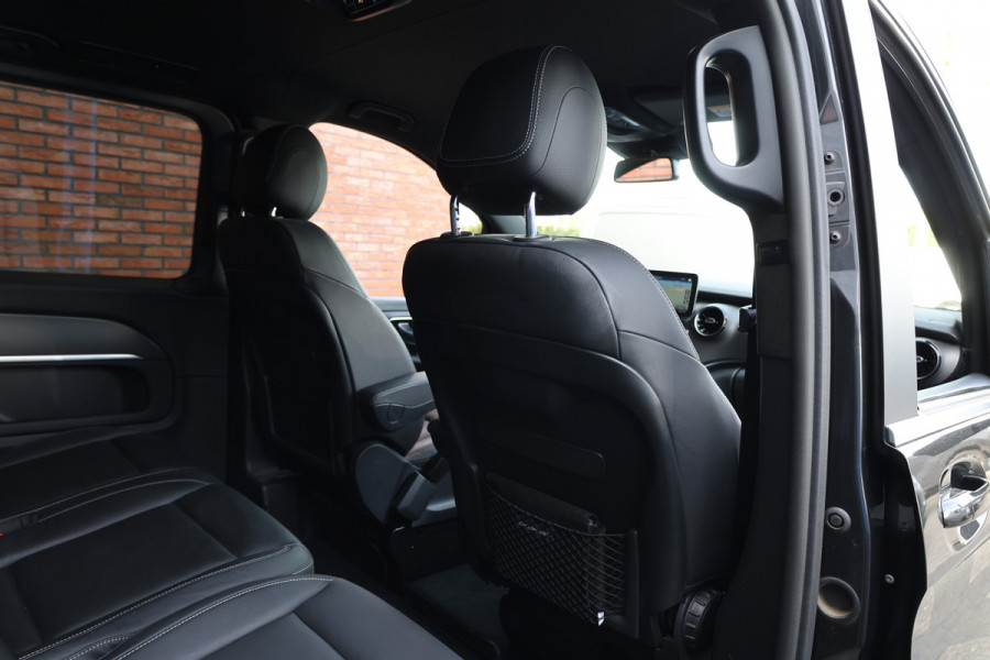 Mercedes-Benz V-Klasse 300d DC | 4-MATIC | AMG | 360 Camera | Stoelventilatie | CarPlay | Navigatie | Lederen bekleding | Elek schuifdeuren | LED Koplampen | Elek achterklep | DAB | Nieuwe APK | BPM Vrij | Facelift | 4x4