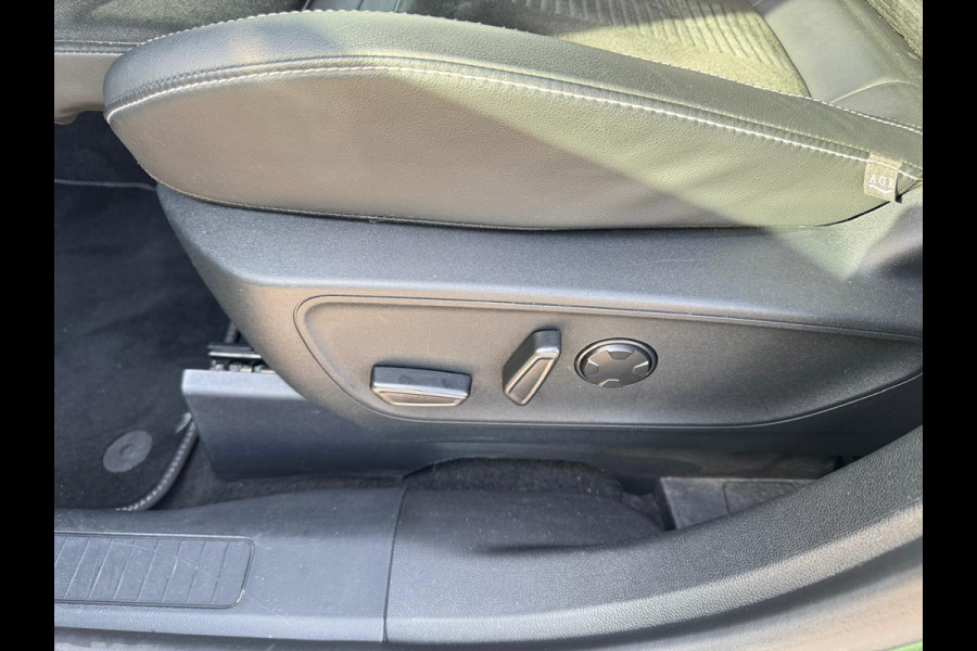 Ford Kuga 2.5 FHEV Active X 190pk | Driver Assistance Pack | 4WD | Technology Pack | Trekhaak afneembaar | 2.100kg Trekgewicht | Winterpack | Geen stekker nodig