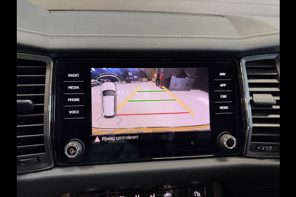 Škoda Kodiaq 1.5 TSI Business Edition 7p. | Camera | Elektr. trekhaak | Carplay | Sfeerverlichting | Virtual cockpit