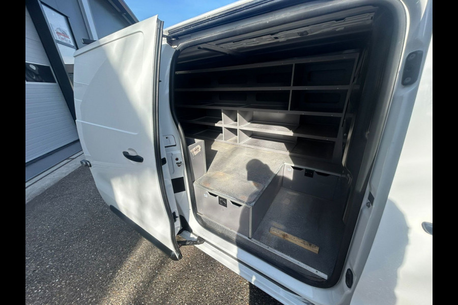 Toyota ProAce Worker 2.0 D-4D Navigator Long