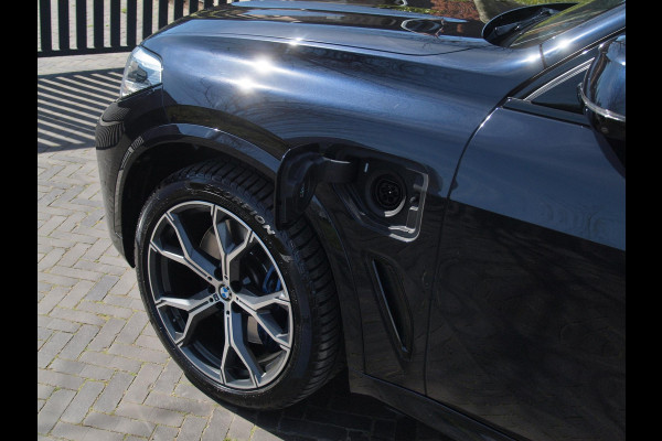 BMW X5 xDrive45e High Executive | M-Pakket | Panoramadak | 360 Camera | Sfeerverlichting | Apple Carplay |
