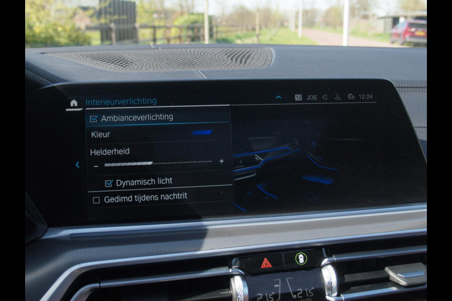 BMW X5 xDrive45e High Executive | M-Pakket | Panoramadak | 360 Camera | Sfeerverlichting | Apple Carplay |