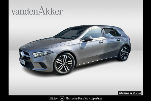 Mercedes-Benz A-Klasse 200 Luxury 164pk // Panoramadak // Carplay // Sfeerverlichting // MultiBeam LED // Keyless Entry // Camera // Advanced Audio