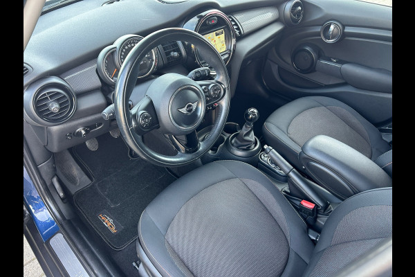 MINI Mini 1.5 Cooper Serious Business NAVI LED 1e EIG RIJKLAARPRIJS