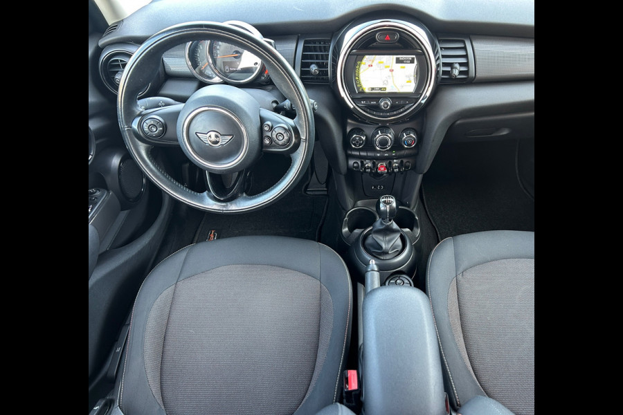 MINI Mini 1.5 Cooper Serious Business NAVI LED 1e EIG RIJKLAARPRIJS