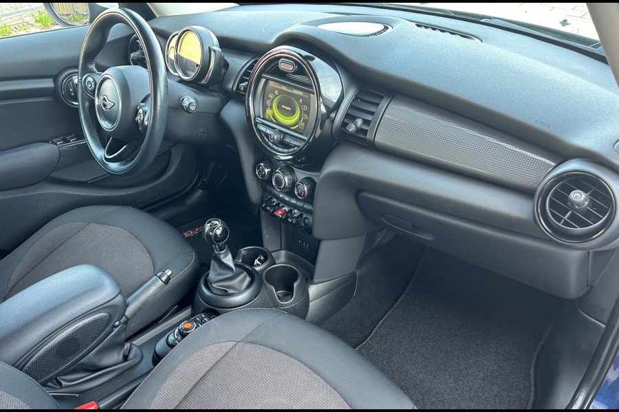 MINI Mini 1.5 Cooper Serious Business NAVI LED 1e EIG RIJKLAARPRIJS