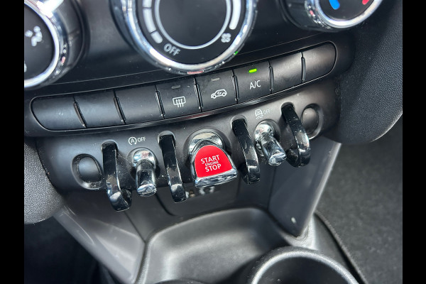 MINI Mini 1.5 Cooper Serious Business NAVI LED 1e EIG RIJKLAARPRIJS