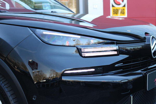 Citroën C4 C4 1.2 HYbrid 145PK MAX | HEAD UP DISPLAY | CAMERA VOOR + ACHTER | NAVIGATIE | DRAADLOZE TELEFOONLADER | FULL LED KOPLAMPEN | DRAADLOZE APPLE CARPLAY/ANDROID AUTO | 18" LICHTMETALEN VELGEN | ADAPTIVE CRUISE CONTROL | CLIMATE CONTROL | LEDEREN BEKLEDING | DAB+ RADIO | KEYLESS ENTRY/START |