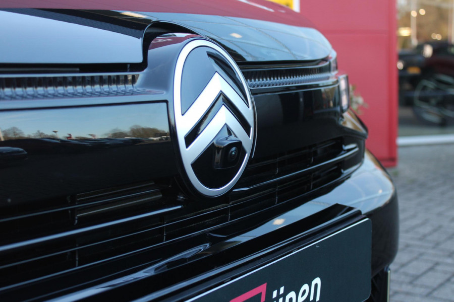 Citroën C4 C4 1.2 HYbrid 145PK MAX | HEAD UP DISPLAY | CAMERA VOOR + ACHTER | NAVIGATIE | DRAADLOZE TELEFOONLADER | FULL LED KOPLAMPEN | DRAADLOZE APPLE CARPLAY/ANDROID AUTO | 18" LICHTMETALEN VELGEN | ADAPTIVE CRUISE CONTROL | CLIMATE CONTROL | LEDEREN BEKLEDING | DAB+ RADIO | KEYLESS ENTRY/START |
