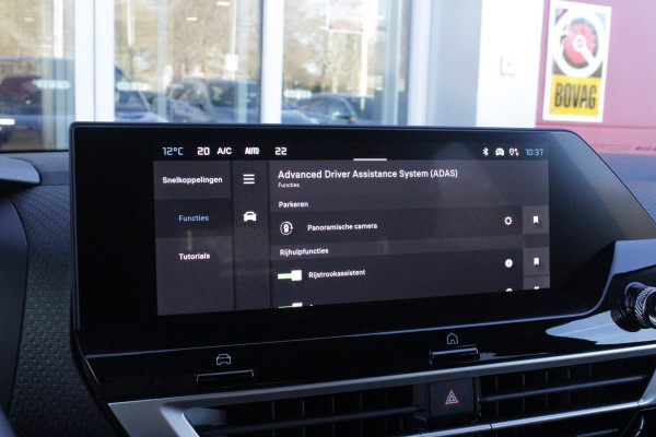 Citroën C4 C4 1.2 HYbrid 145PK MAX | HEAD UP DISPLAY | CAMERA VOOR + ACHTER | NAVIGATIE | DRAADLOZE TELEFOONLADER | FULL LED KOPLAMPEN | DRAADLOZE APPLE CARPLAY/ANDROID AUTO | 18" LICHTMETALEN VELGEN | ADAPTIVE CRUISE CONTROL | CLIMATE CONTROL | LEDEREN BEKLEDING | DAB+ RADIO | KEYLESS ENTRY/START |