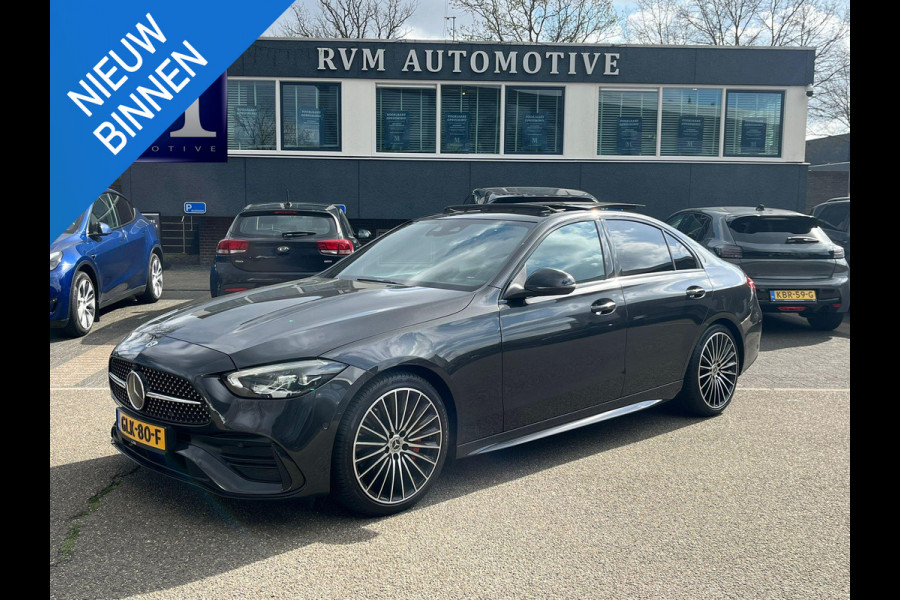 Mercedes-Benz C-Klasse 300 AMG Line VAN: 43.900,- VOOR: 39.877,- UW LENTEVOORDEEL: 4.023,- | MEGA COMPLEET!! | RIJKLAARPIJS incl. 12mnd BOVAG