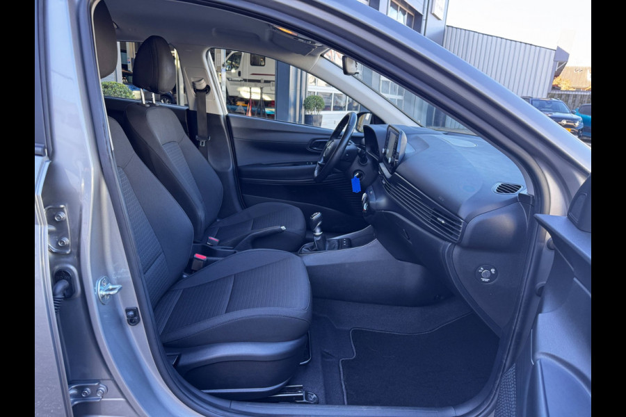 Hyundai i20 1.0 T-GDI Comfort | Camera | Navi By App | Stoel + Stuurverwarming | DAB | Cruise Control