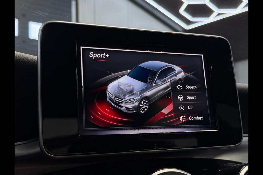 Mercedes-Benz C-Klasse 180 AMG Pakket Camera