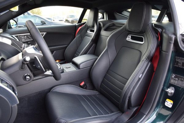 Jaguar F-Type 3.0 V6 RWD R-Dynamic