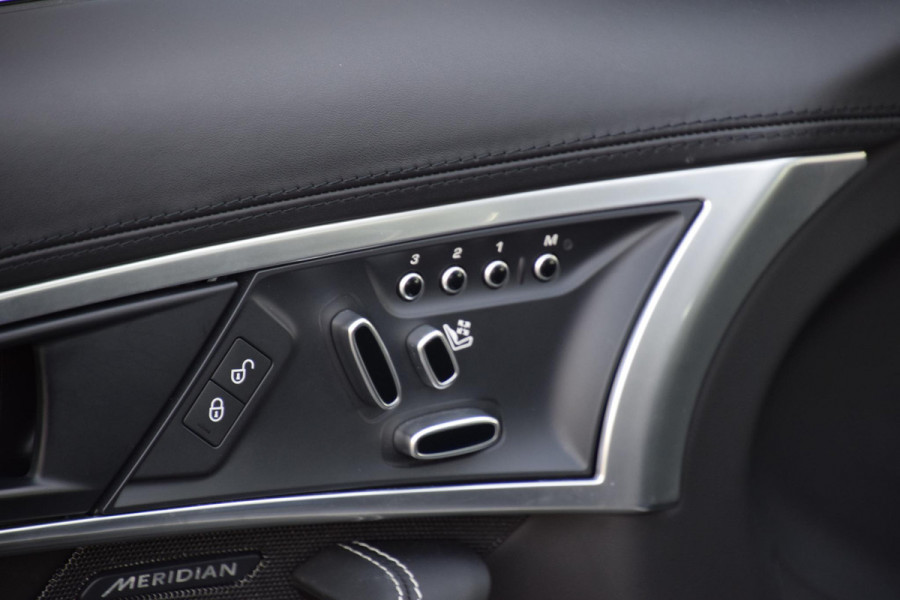 Jaguar F-Type 3.0 V6 RWD R-Dynamic