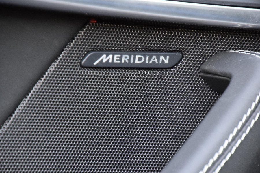 Jaguar F-Type 3.0 V6 RWD R-Dynamic