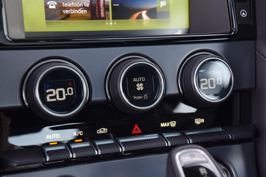 Jaguar F-Type 3.0 V6 RWD R-Dynamic