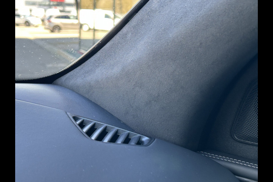 Mercedes-Benz GLE 400e 4Matic AMG // Luchtvering // Trekhaak 3300kg // Head-up // Multi Contour stoelen // Softclose // Alcantara Hemel // 360 Cam