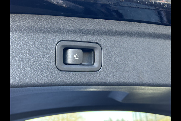 Mercedes-Benz GLE 400e 4Matic AMG // Luchtvering // Trekhaak 3300kg // Head-up // Multi Contour stoelen // Softclose // Alcantara Hemel // 360 Cam