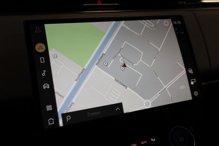 Land Rover Range Rover P510e First Edition |Achteras besturing | massage | hot climate | Panorma Lease/inruil mogelijk