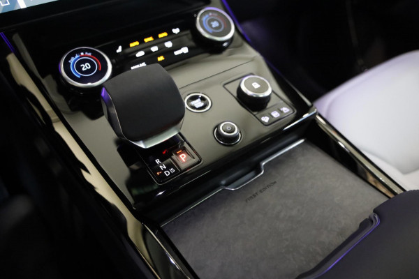 Land Rover Range Rover P510e First Edition |Achteras besturing | massage | hot climate | Panorma Lease/inruil mogelijk