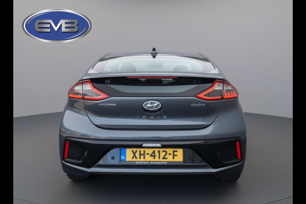 Hyundai IONIQ Comfort EV, SOH waarde 99,7 %, achteruitrijcamera, navigatie, vele opties, Origineel NL auto met nap
