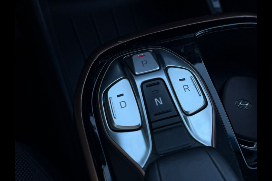 Hyundai IONIQ Comfort EV, SOH waarde 99,7 %, achteruitrijcamera, navigatie, vele opties, Origineel NL auto met nap