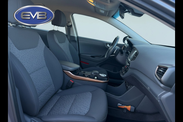 Hyundai IONIQ Comfort EV, SOH waarde 99,7 %, achteruitrijcamera, navigatie, vele opties, Origineel NL auto met nap