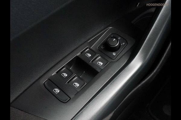 Volkswagen Polo 1.0 TSI Comfortline Business Sport (KEYLESS,ACHTERUITRIJCAMERA,DIGI,APPLE CARPLAY,LM-VELGEN,ADAPTIVE,TOPCONDITIE)