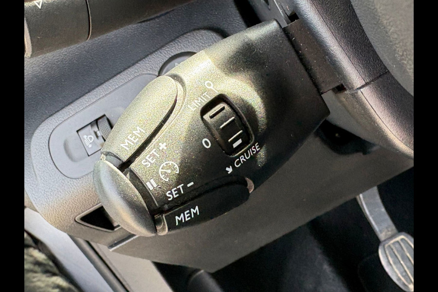 Citroën Berlingo 1.2 PureTech Shine PANO CAMERA STOELVERWARMING FULL OPTIES! GRANTANTIE