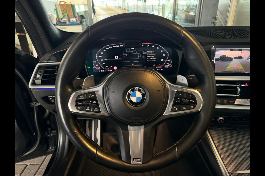 BMW 3-serie 330i High Executive M Sport Pano|HuD|Sfeer|NAP