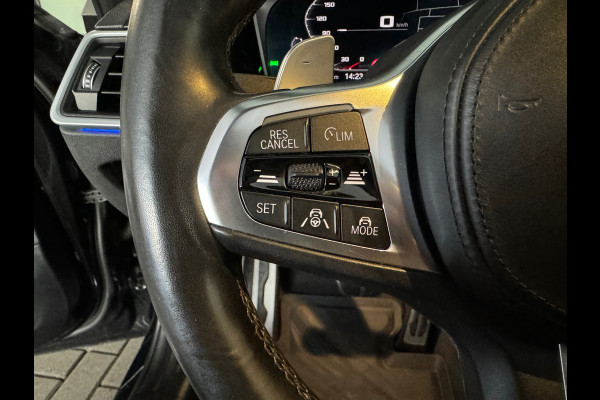 BMW 3-serie 330i High Executive M Sport Pano|HuD|Sfeer|NAP