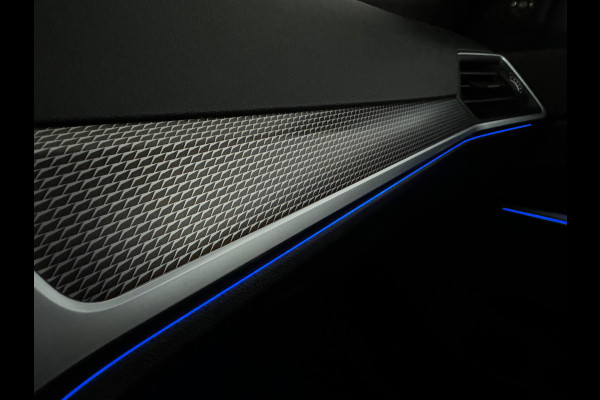 BMW 3-serie 330i High Executive M Sport Pano|HuD|Sfeer|NAP