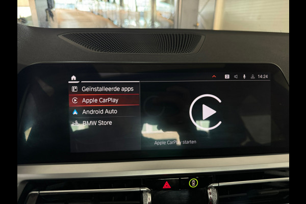 BMW 3-serie 330i High Executive M Sport Pano|HuD|Sfeer|NAP