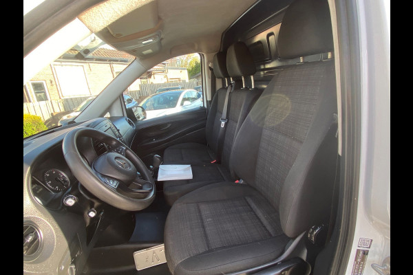 Mercedes-Benz Vito 114 CDI LANG/CAMERA/19INCH/PDC/SIDEBARS