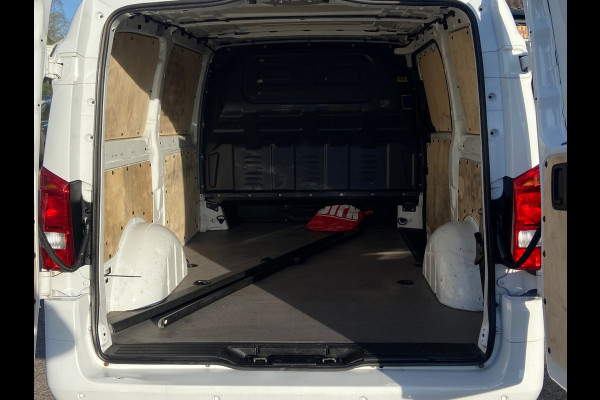 Mercedes-Benz Vito 114 CDI LANG/CAMERA/19INCH/PDC/SIDEBARS