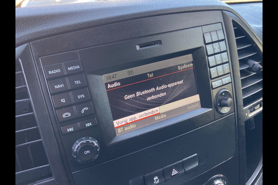 Mercedes-Benz Vito 114 CDI LANG/CAMERA/19INCH/PDC/SIDEBARS