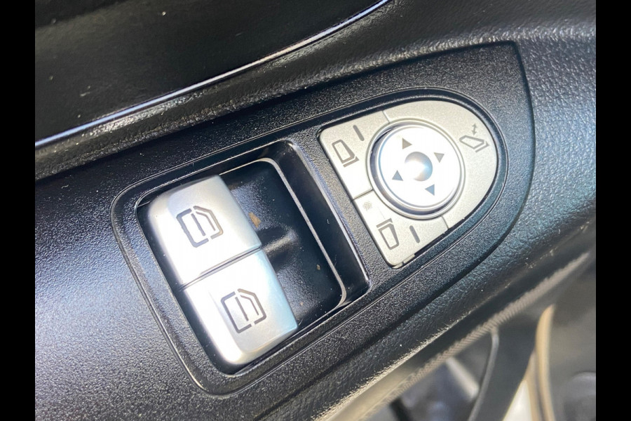 Mercedes-Benz Vito 114 CDI LANG/CAMERA/19INCH/PDC/SIDEBARS